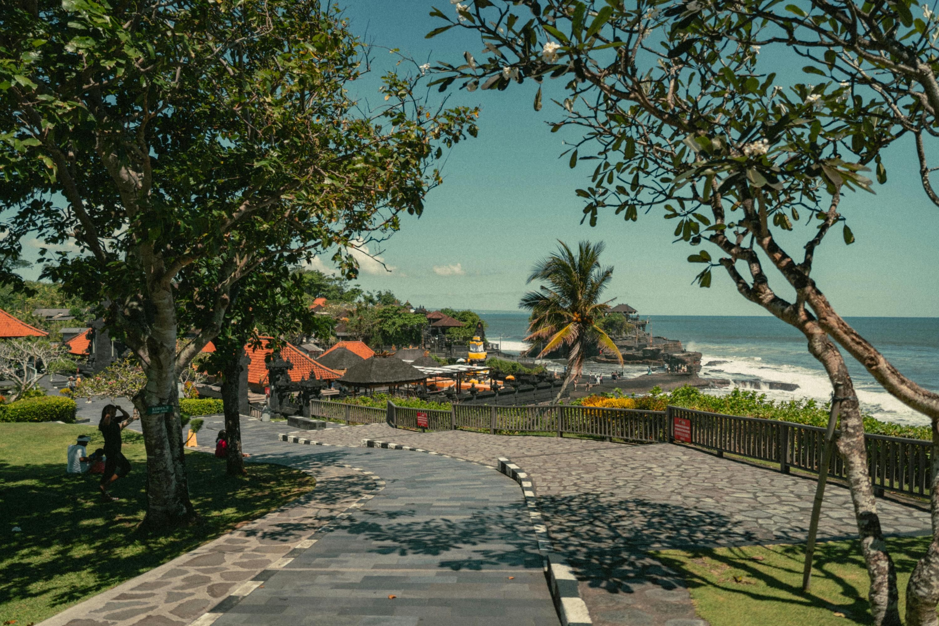 "Thailand’s Timeless Charm – Where golden temples glow at dawn, street food sizzles with stories, and every smile feels like coming home. This isn’t just a trip—it’s the kind of place that lingers in your heart long after you’ve left."